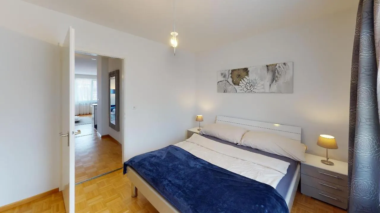 Daire Unique Serviced Living @ Airport Line Colmarer Basel