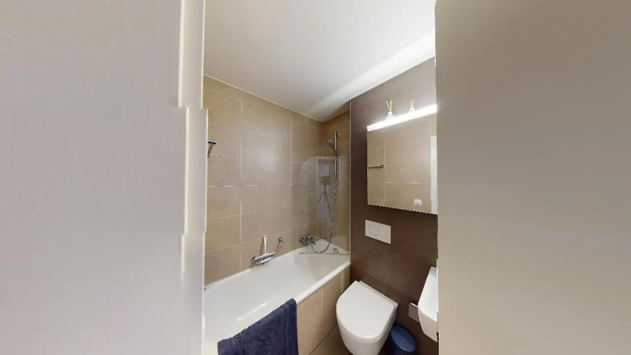 Daire Unique Serviced Living @ Airport Line Colmarer Basel