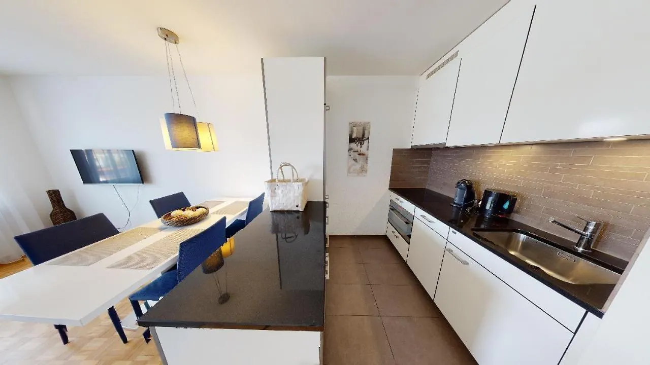 Unique Serviced Living @ Airport Line Colmarer Basel Apartment