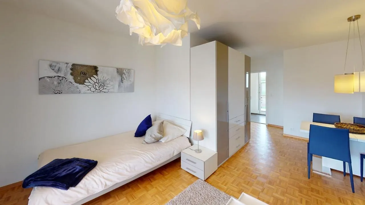 Unique Serviced Living @ Airport Line Colmarer Basel Daire